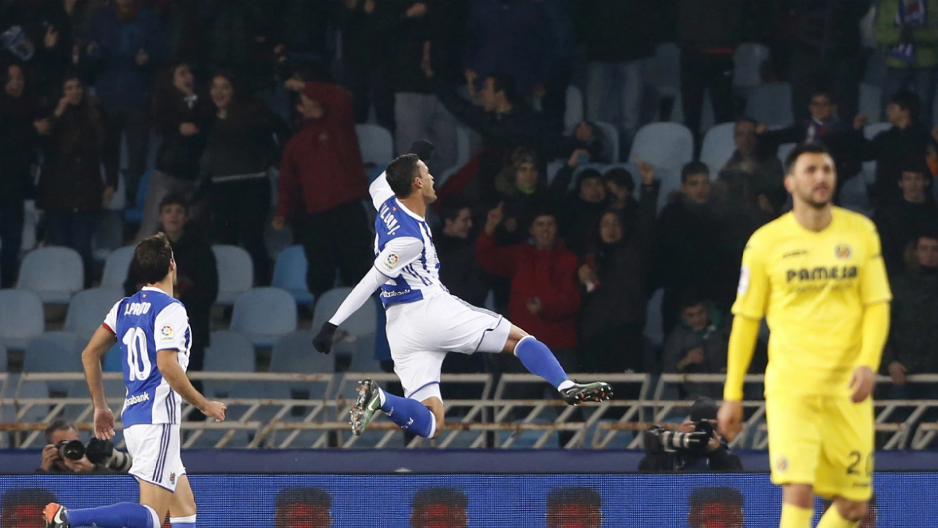Willian José celebra un gol Willian José celebra un gol