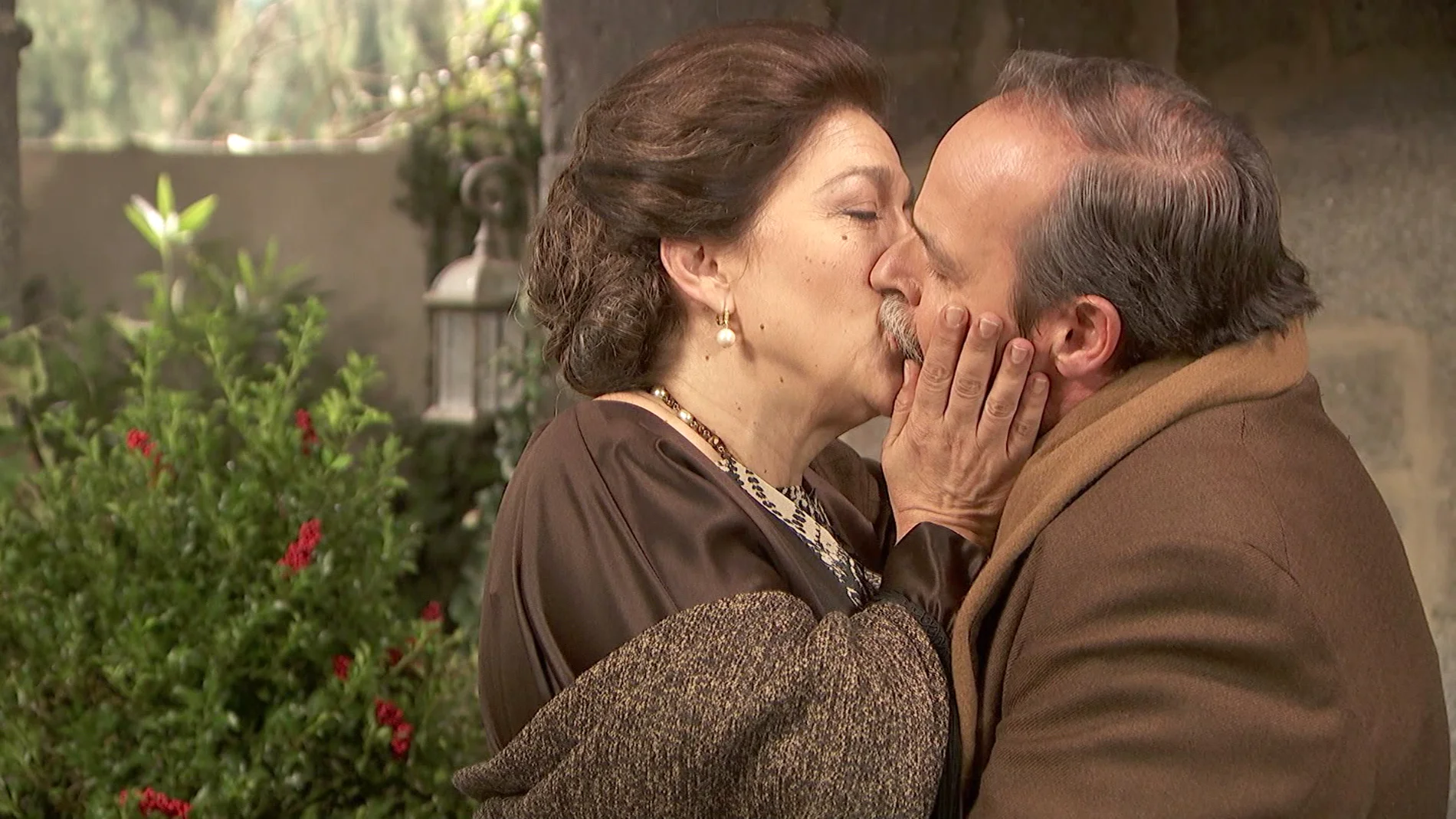Raimundo y Francisca dan rienda suelta a su viejo amor