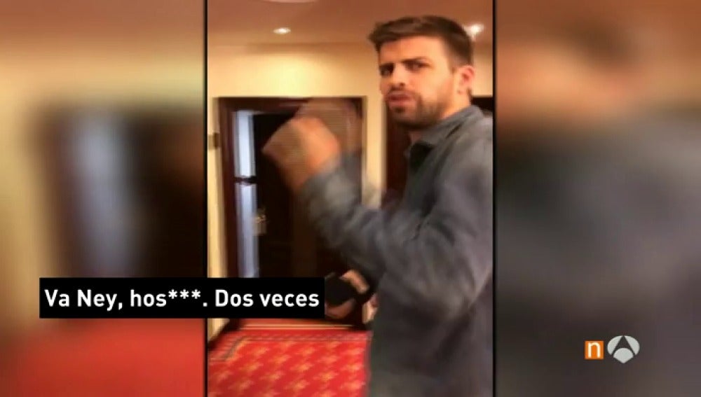 Frame 13.05409 de: La divertida broma de Neymar a Piqué 