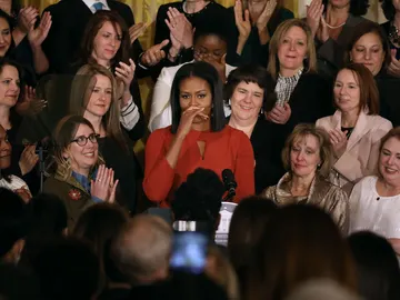 Michelle Obama, emocionada tras su discurso Michelle Obama, emocionada tras su discurso