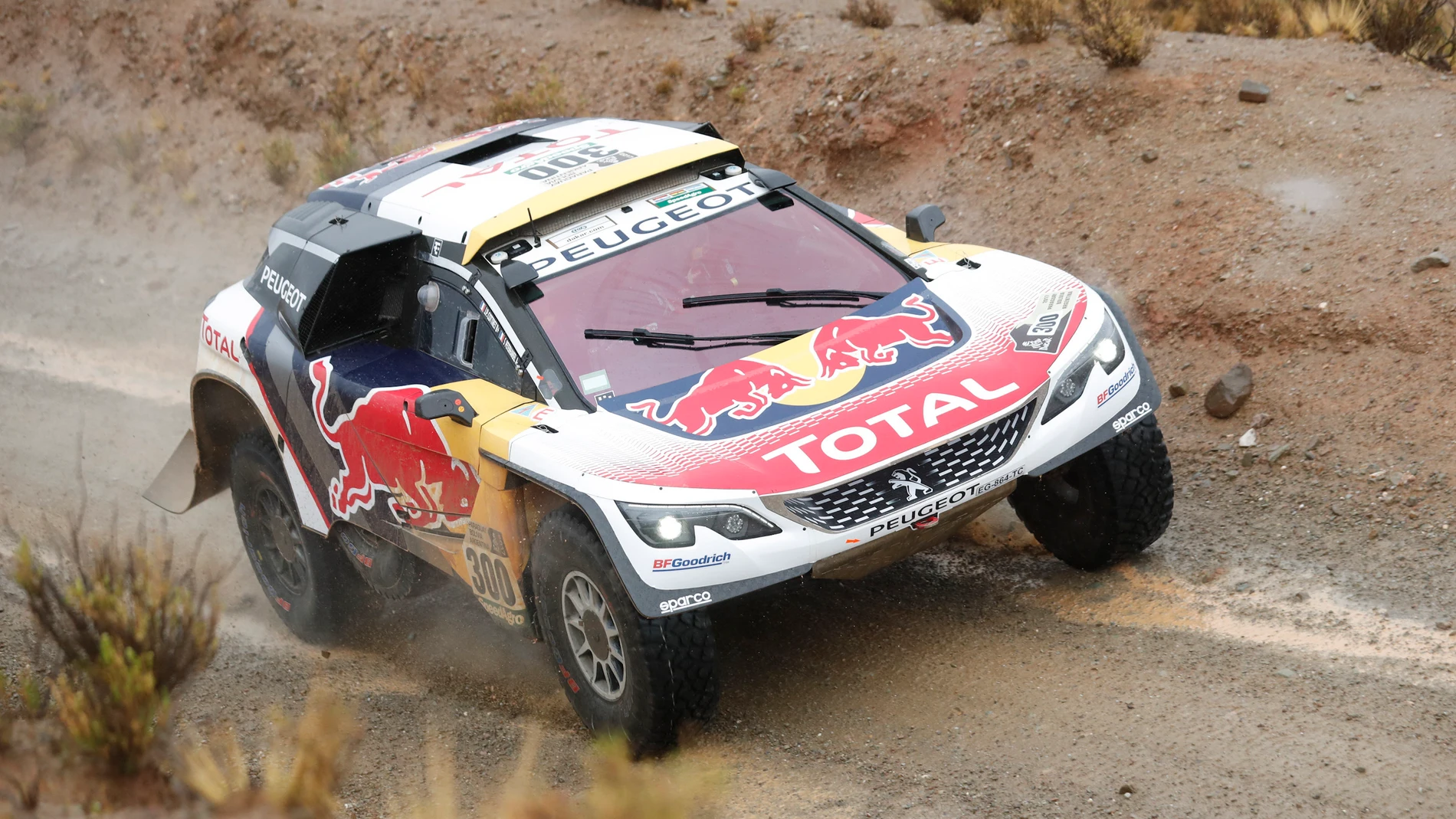 Peterhansel durante la quinta etapa del Dakar Peterhansel durante la quinta etapa del Dakar