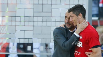 Lewandowski y Pep Guardiola