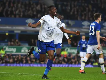Musa celebrando uno de sus goles Musa celebrando uno de sus goles