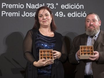 Care Santos gana el Premio Nadal