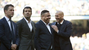 Ronaldo, con Owen, Figo y Zidane