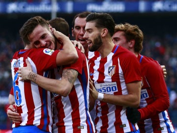 El Atlético celebra un gol de Saúl