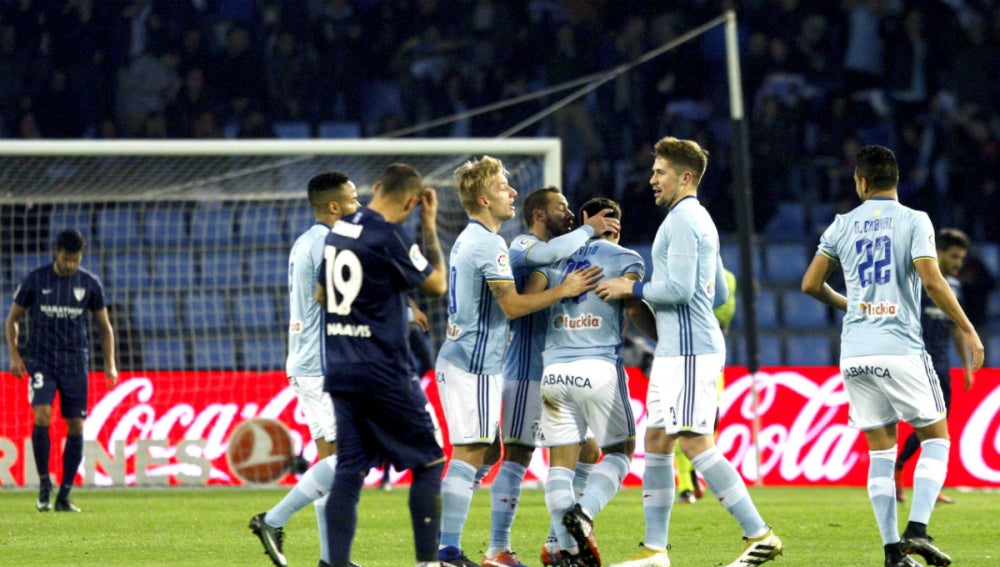 El Celta celebra un gol 