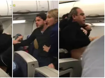 Pelea de pasajeros en un avión Pelea de pasajeros en un avión
