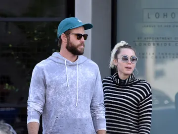 Miley Cyrus y Liam Hemsworth Miley Cyrus y Liam Hemsworth