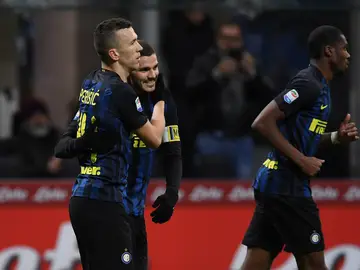 Perisic celebra un gol con Icardi Perisic celebra un gol con Icardi