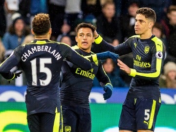 Los jugadores del Arsenal celebrando un gol