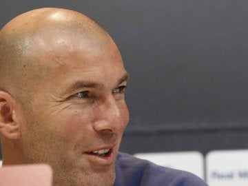 Zinedine Zidane, en rueda de prensa Zinedine Zidane, en rueda de prensa