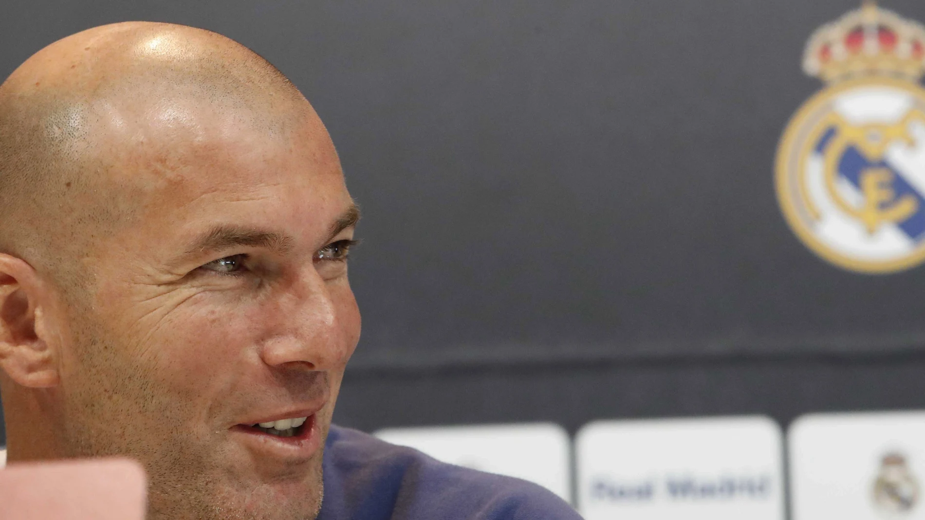 Zinedine Zidane, en rueda de prensa Zinedine Zidane, en rueda de prensa