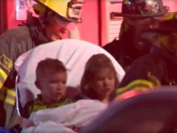 Niños rescatados de un incendio