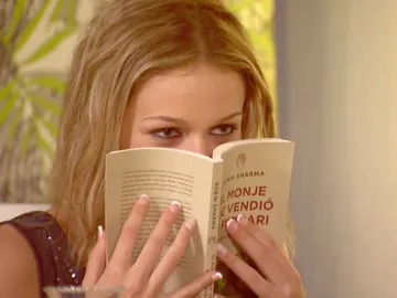 El regalo de Jordi 'lleno de poder' que enamora a Mónica aunque no lo entienda El regalo de Jordi 'lleno de poder' que enamora a Mónica aunque no lo entienda