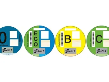 Las pegatinas de la DGT Las pegatinas de la DGT