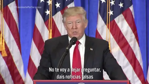 Donald Trump contra un periodista Donald Trump contra un periodista