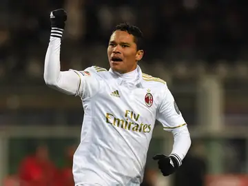 Carlos Bacca celebrando su gol Carlos Bacca celebrando su gol