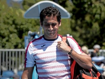 Nicolás Almagro abandona en el Open de Australia