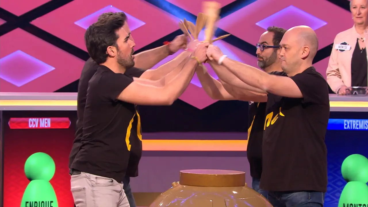 El paloteo de los ‘CCV Men’