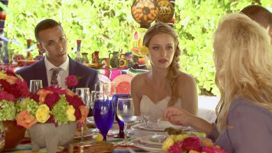 La madre de Mónica a su yerno: 