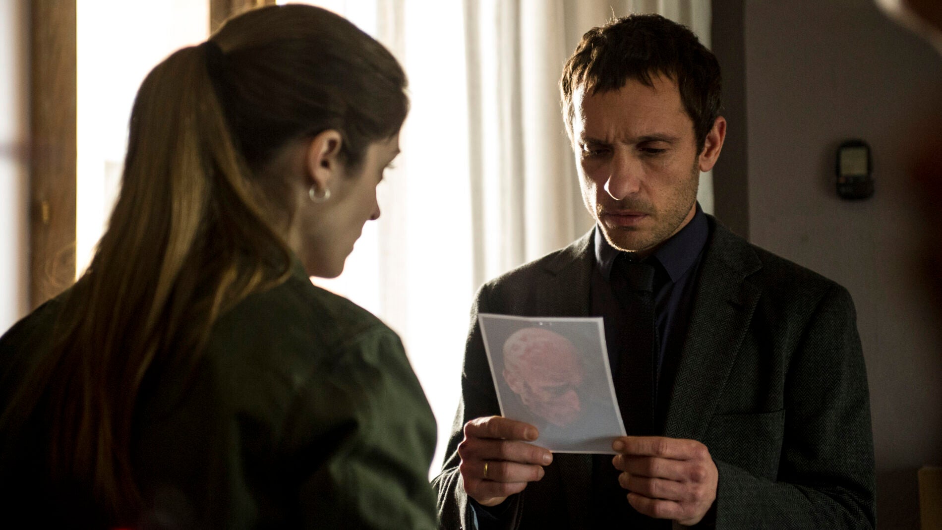 Lara y &Aacute;lex se al&iacute;an para averiguar qui&eacute;n mat&oacute; a Rodrigo 