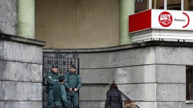Cinco detenidos tras registro de la sede de UGT en Oviedo por un presunto fraude con los fondos de formación