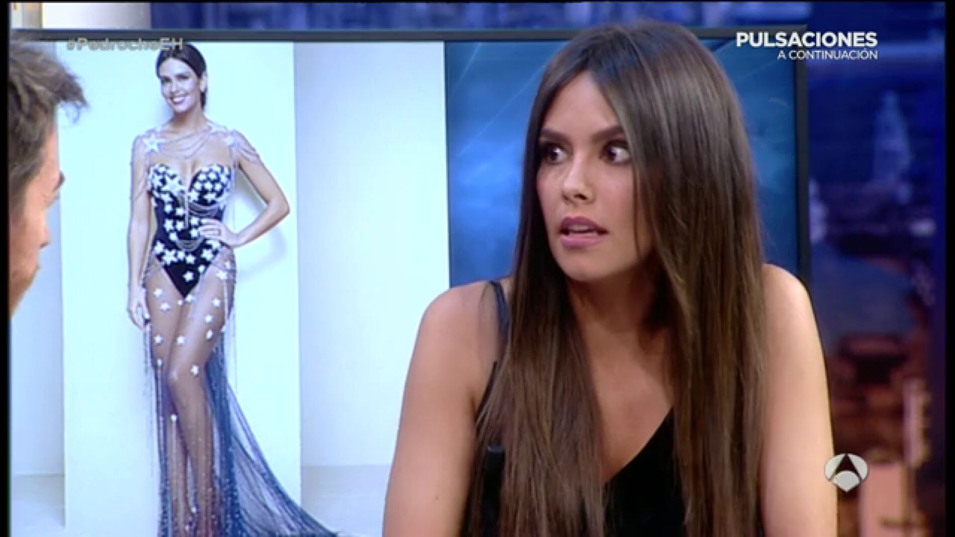 Frame 96.035555 de: Cristina Pedroche, sobre su vestido de Nochevieja: "Lo que m&Atilde;&iexcl;s rabia me da es que piensen que soy tonta"