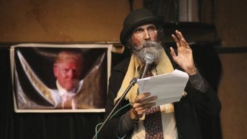 Un escritor indio lanza partido político inspirado en Trump