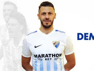 Martín Demichelis con la camiseta del Málaga Martín Demichelis con la camiseta del Málaga
