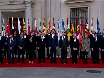 Frame 16.272913 de: La Conferencia de Presidentes más negociada, ante reto de cumplir sus pactos Frame 16.272913 de: La Conferencia de Presidentes más negociada, ante reto de cumplir sus pactos