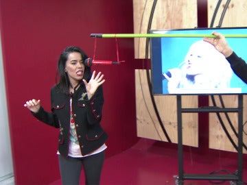 Beatriz Luengo se enfrenta al 'micrófono viviente' de Christina Aguilera