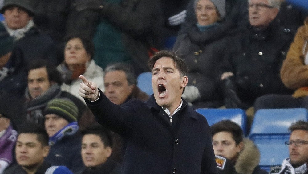 Berizzo durante el partido en el Bernabéu
