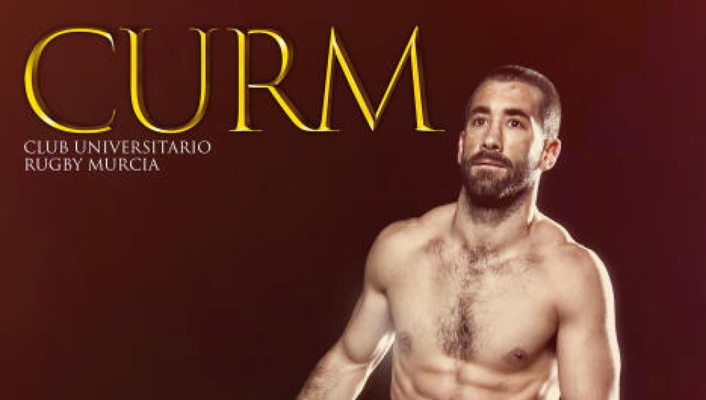 Los jugadores del club universitario de Murcia en su calendario benéfico