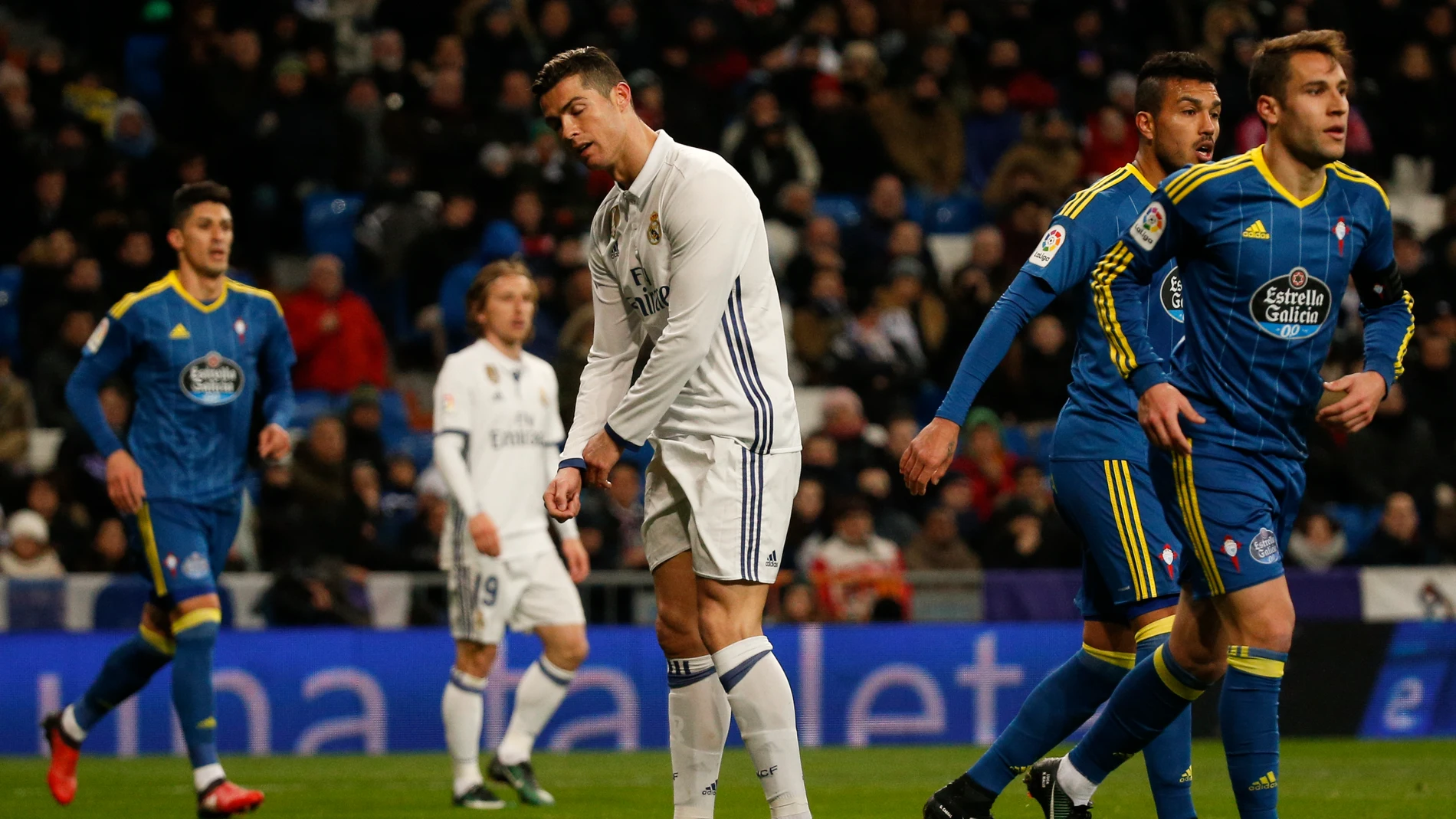 Cristiano lamenta una ocasión fallida ante el Celta Cristiano lamenta una ocasión fallida ante el Celta