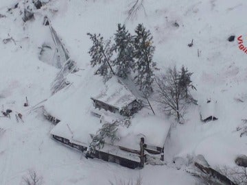 El estado del hotel en Italia tras el alud provocado por el terremoto