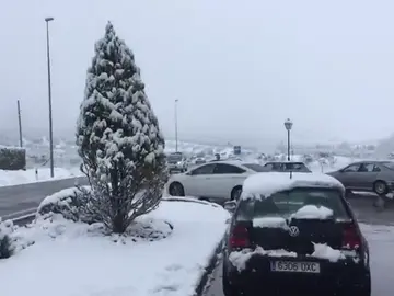 Frame 11.122109 de: Una intensa nevada en Ronda obliga a cerrar colegios, institutos y carreteras Frame 11.122109 de: Una intensa nevada en Ronda obliga a cerrar colegios, institutos y carreteras