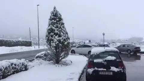Frame 11.122109 de: Una intensa nevada en Ronda obliga a cerrar colegios, institutos y carreteras Frame 11.122109 de: Una intensa nevada en Ronda obliga a cerrar colegios, institutos y carreteras