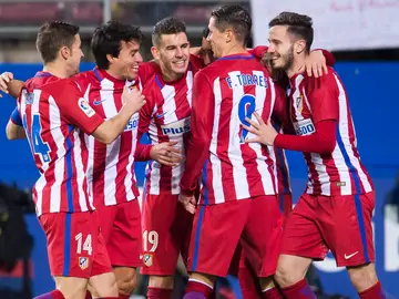 El Atlético celebra el empate contra el Eibar El Atlético celebra el empate contra el Eibar