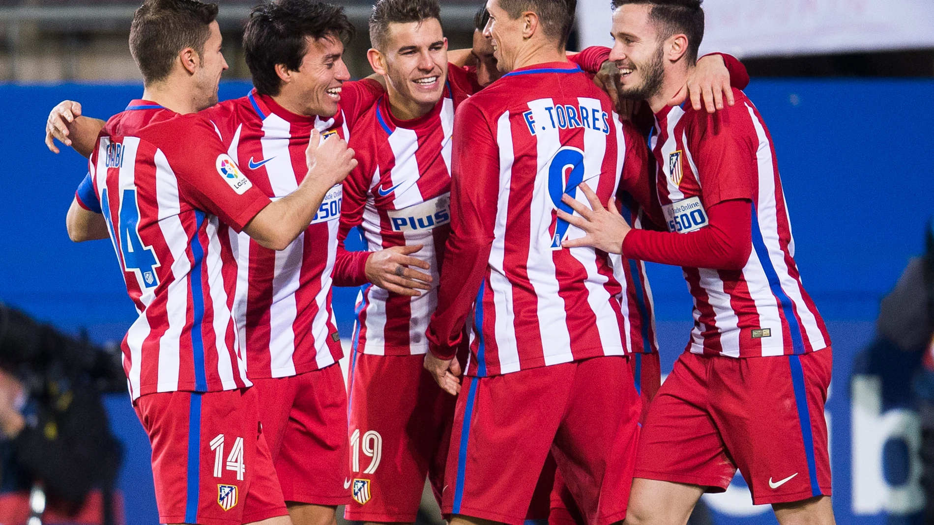 El Atlético celebra el empate contra el Eibar El Atlético celebra el empate contra el Eibar