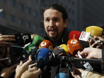 Pablo Iglesias compareciendo ante los medios de comunicación Pablo Iglesias compareciendo ante los medios de comunicación