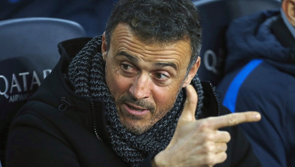 Luis Enrique, en el banquillo del Camp Nou
