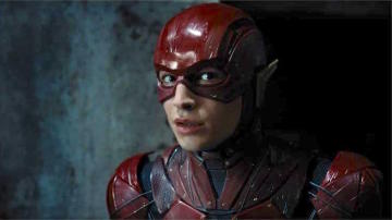 Ezra Miller interpretando a Flash en 'La Liga de la Justicia'