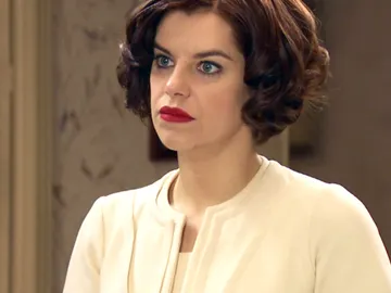 "Marta, ¿estás embarazada?" "Marta, ¿estás embarazada?"