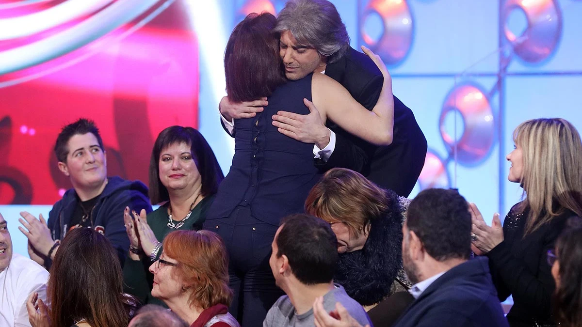 Blas Cantó emociona a su madre tras su actuación Blas Cantó emociona a su madre tras su actuación