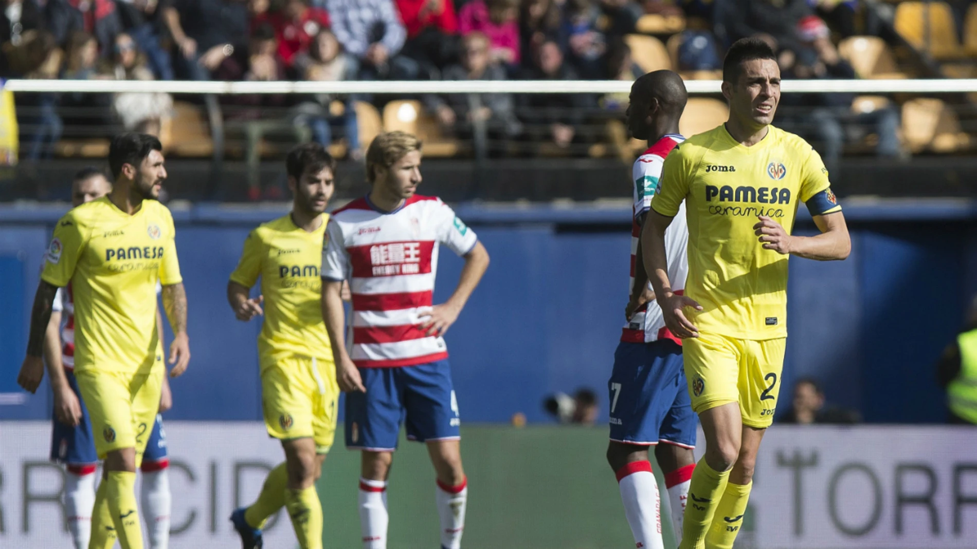 El Villarreal celebra un gol ante el Granada El Villarreal celebra un gol ante el Granada