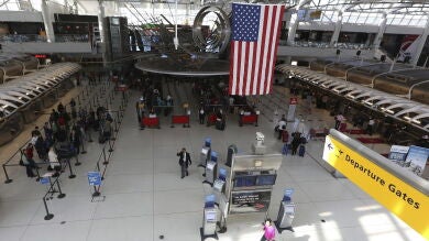 Nueva York espera un descenso de 300.000 turistas internacionales en 2017 por las políticas de Trump