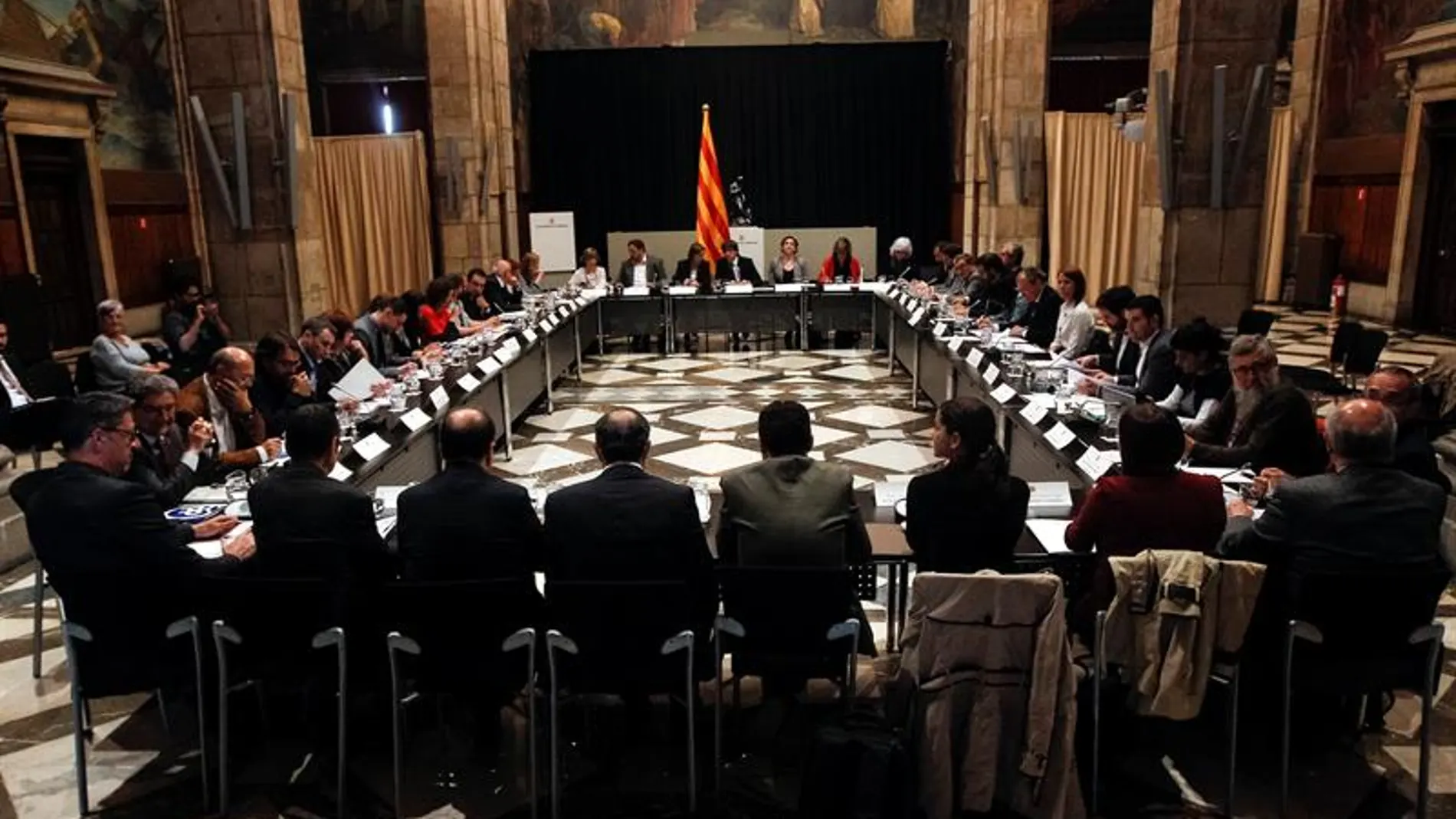 El consejo político de la CUP avala los Presupuestos de la Generalitat El consejo político de la CUP avala los Presupuestos de la Generalitat