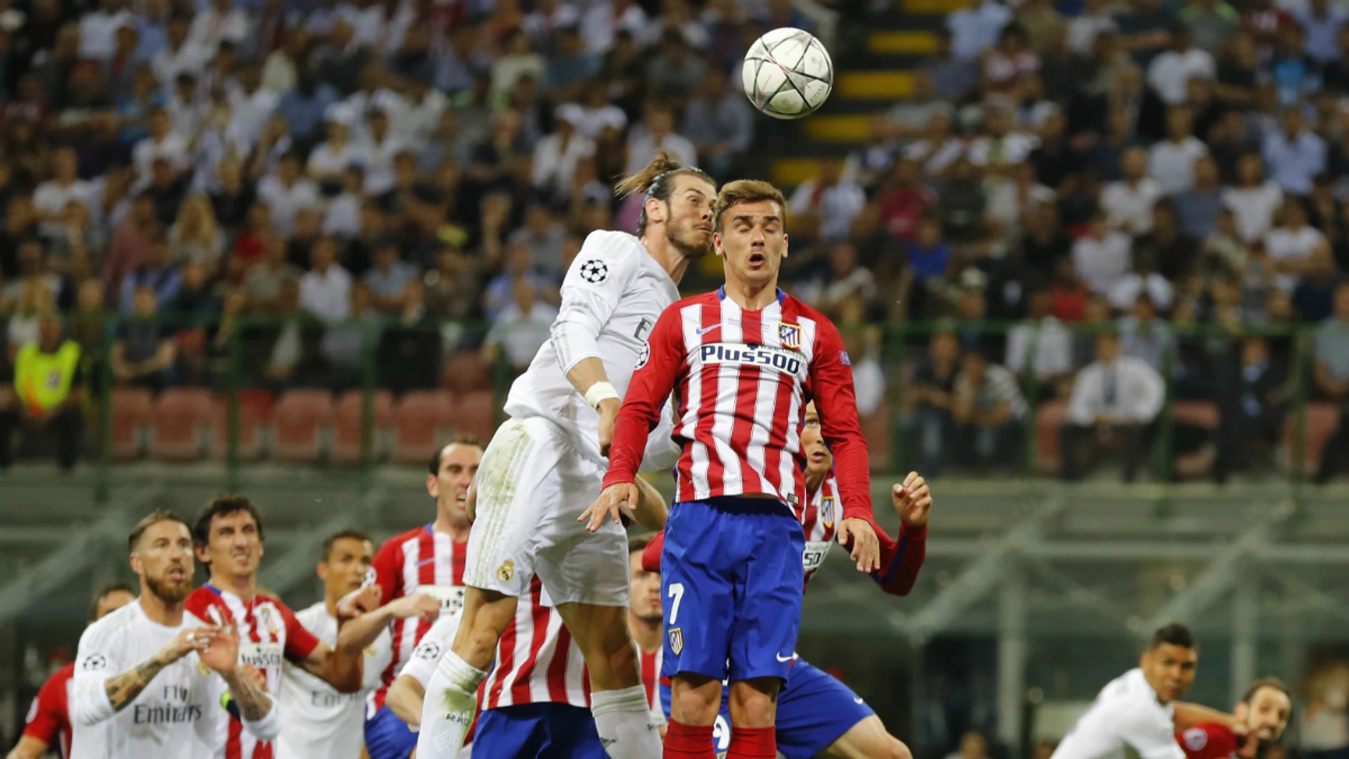Griezmann pelea con Bale Griezmann pelea con Bale