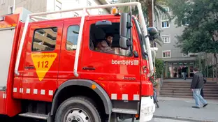 Un coche de bomberos en un suceso Un coche de bomberos en un suceso